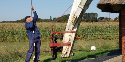 Oane Visser vangt de Hantumermolen.
