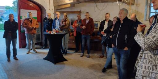 Aandachtig gehoor van de gemeenteraad voor de voorzitter